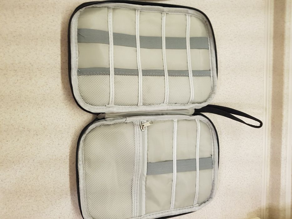 Сумка-органайзер дорожня для зарядних пристроїв, дротів Travel Digital Bag 23 х 16 х 2.5 см (