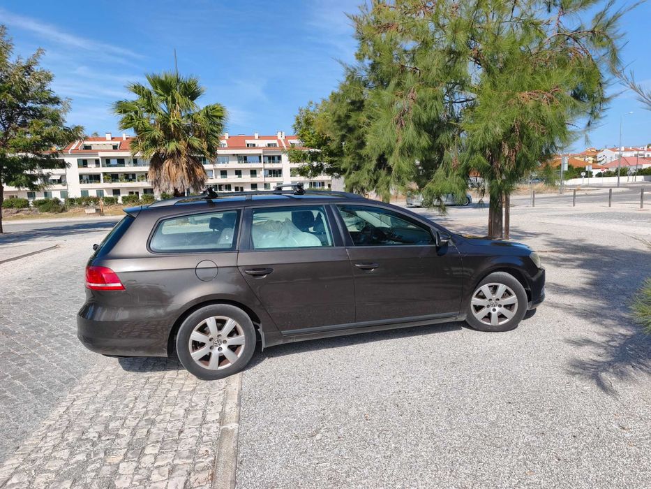 Vendo carrinha Passat Usada em bom estado com 250000 km, revisão feita, correia de distribuição mudada. pneus em bom estado — photo 3