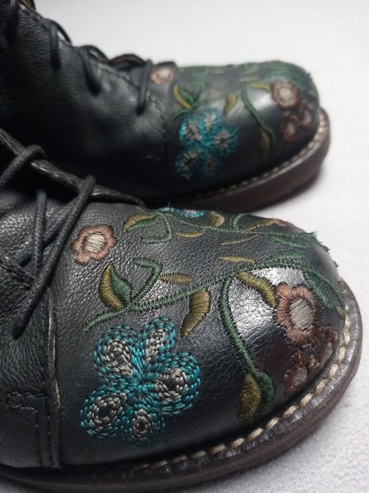 Buty sztyblety botki skórzane haft BRAKO