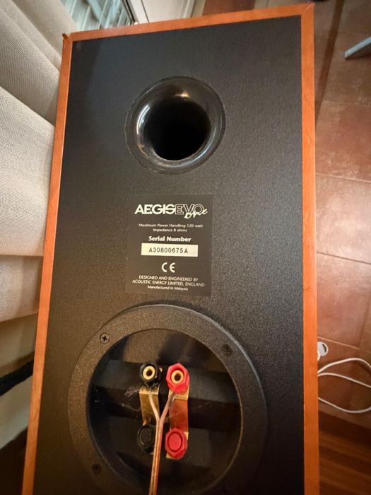 Venda de Sistema de Som (Aparelhagem , Amplificador e Colunas)