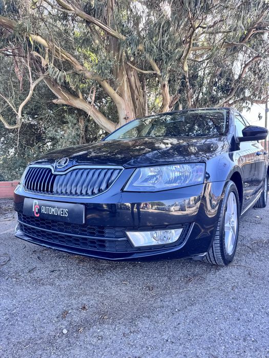 SKODA OCTAVIA 1.6 tdi 2016 otimo estado geral