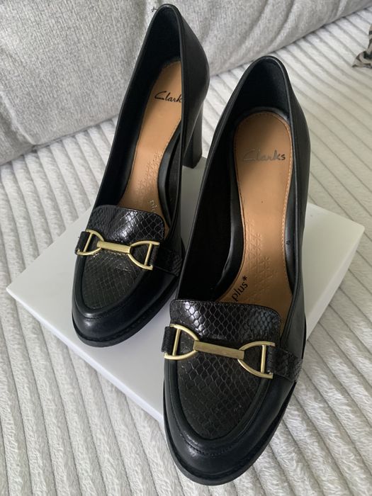 Туфлі шкіряні Clarks