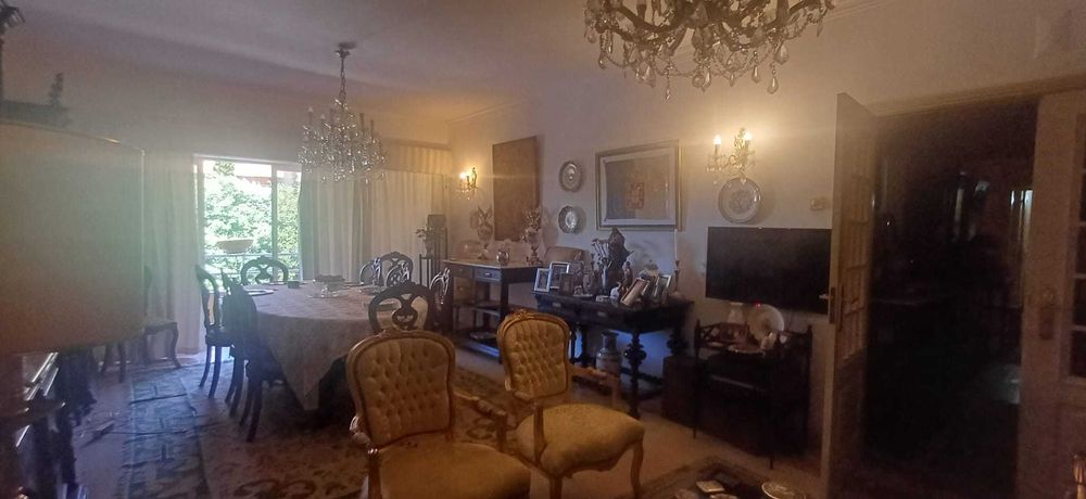 Vende-se T2 convertível em t3 -- Zona Privilegiada de Cascais