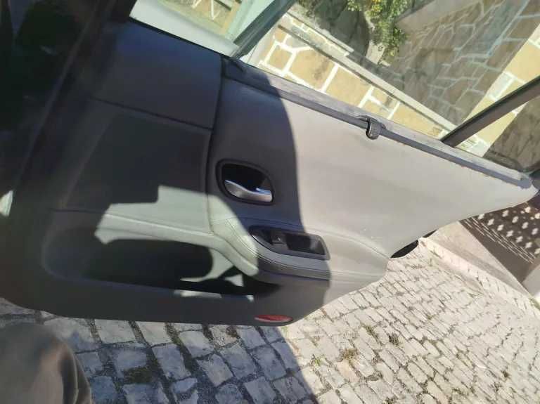RENAULT Laguna II Hatchback (BG) 1.9 dCi Diesel 120 cv — photo 5
