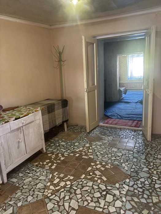 Сдам частину будинку у центрі міста.