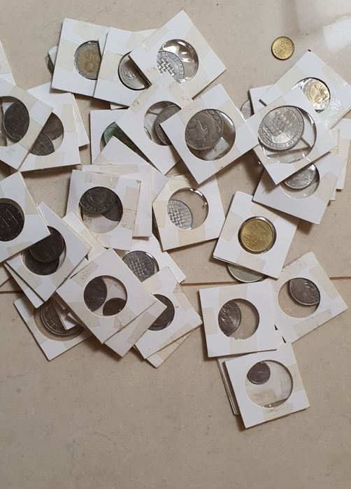 Coleção de Moedas e Notas Antigas – Lote Completo