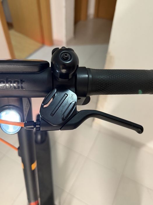 Aceito proposta !Trotinete Elétrica Ninebot(Segway) 25 km/h  Ano 2024