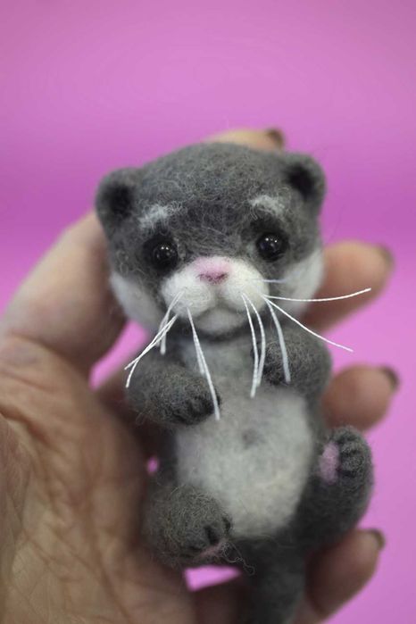 Підвіска з вовни видрочка