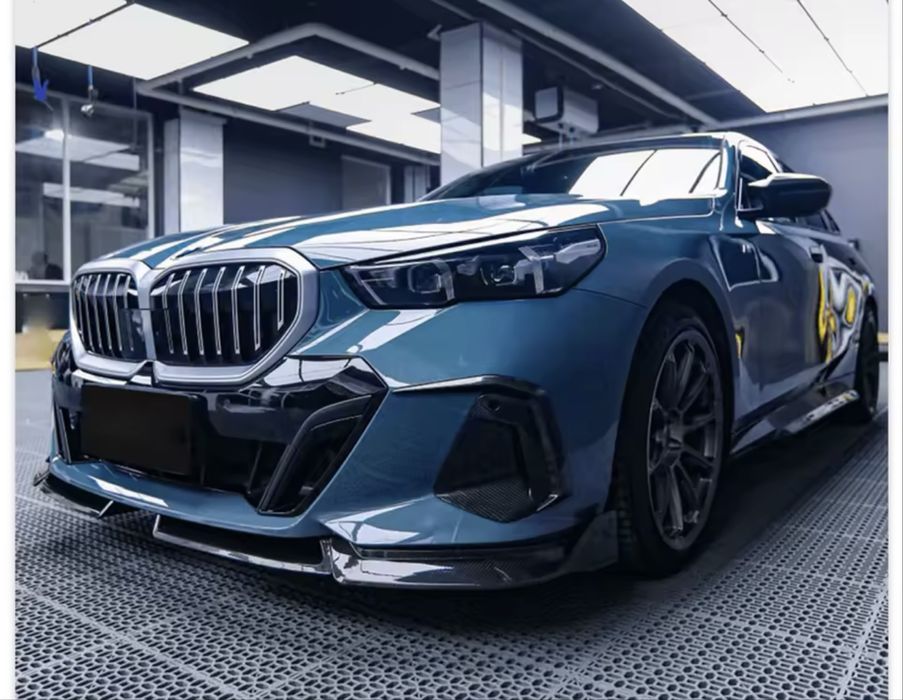 BMW 5 G60 carbonowe dekory przednie