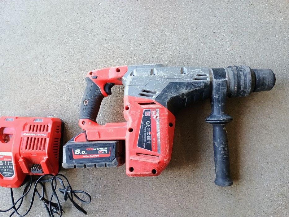 Młot udarowo- obrotowy Milwaukee M 18 CHM akumulatorowy