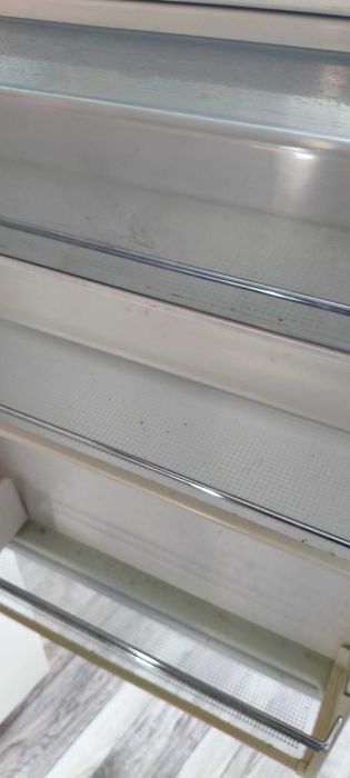Холодильник Liebherr Glassline