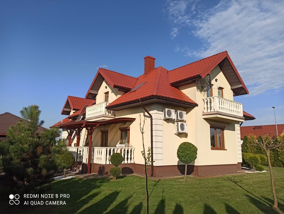 Malowanie dachów i elewacji