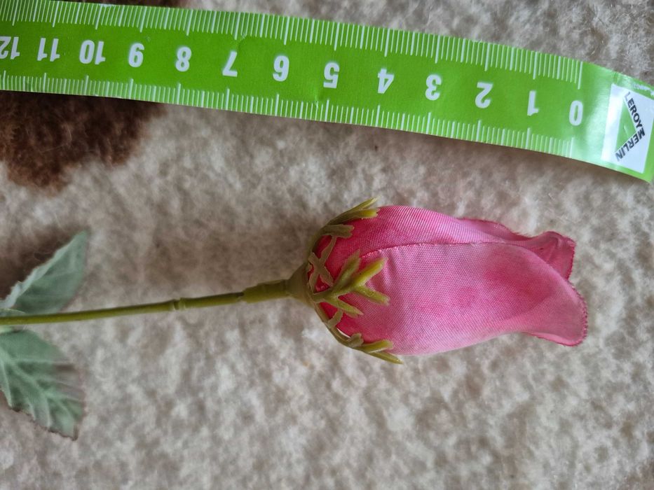 1 róża sztuczna, materiałowa, jak nowa