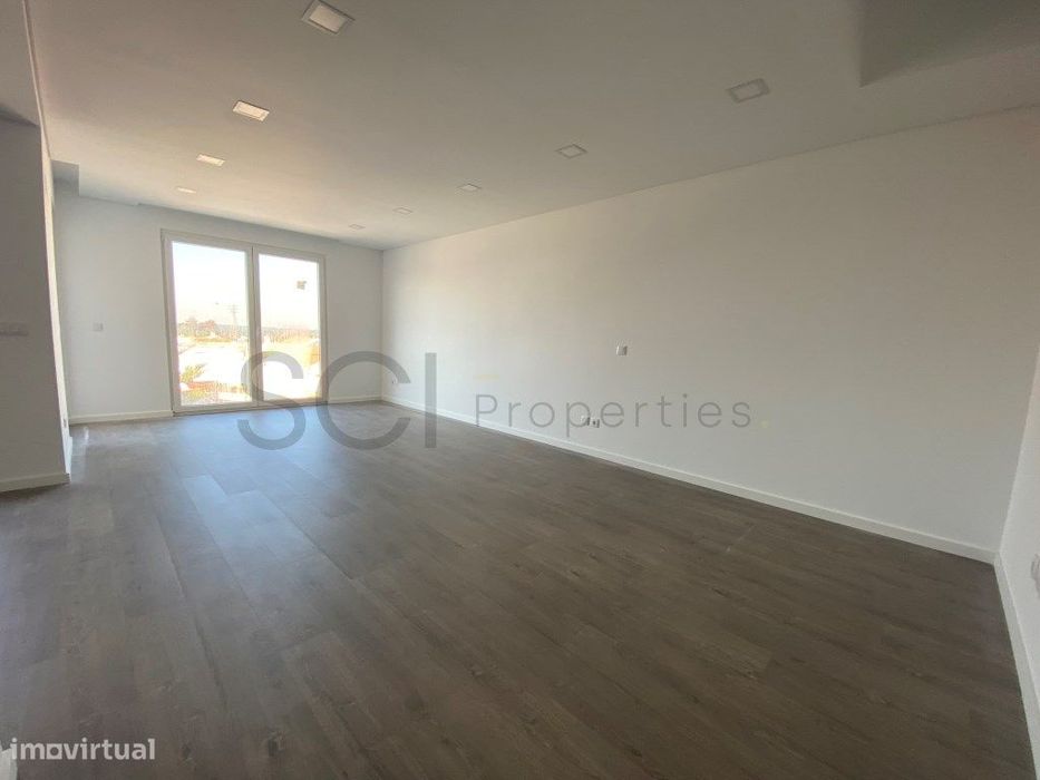 Apartamento T3 Novo | Santa Marta do Pinhal | Acabamentos Premium