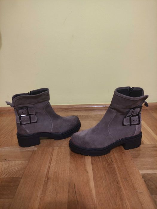 Sprzedam nowe jesienne botki