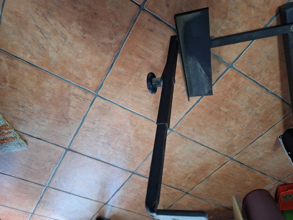 Suporte para TV ou Microondas ou forno