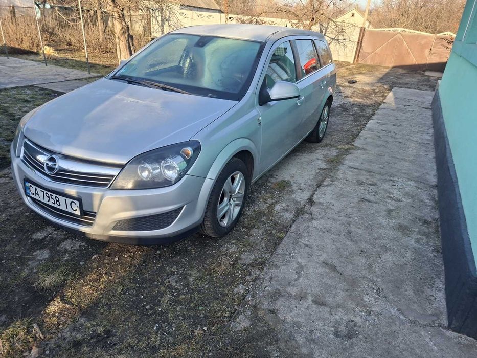 Opel Astra H, 2010 рік