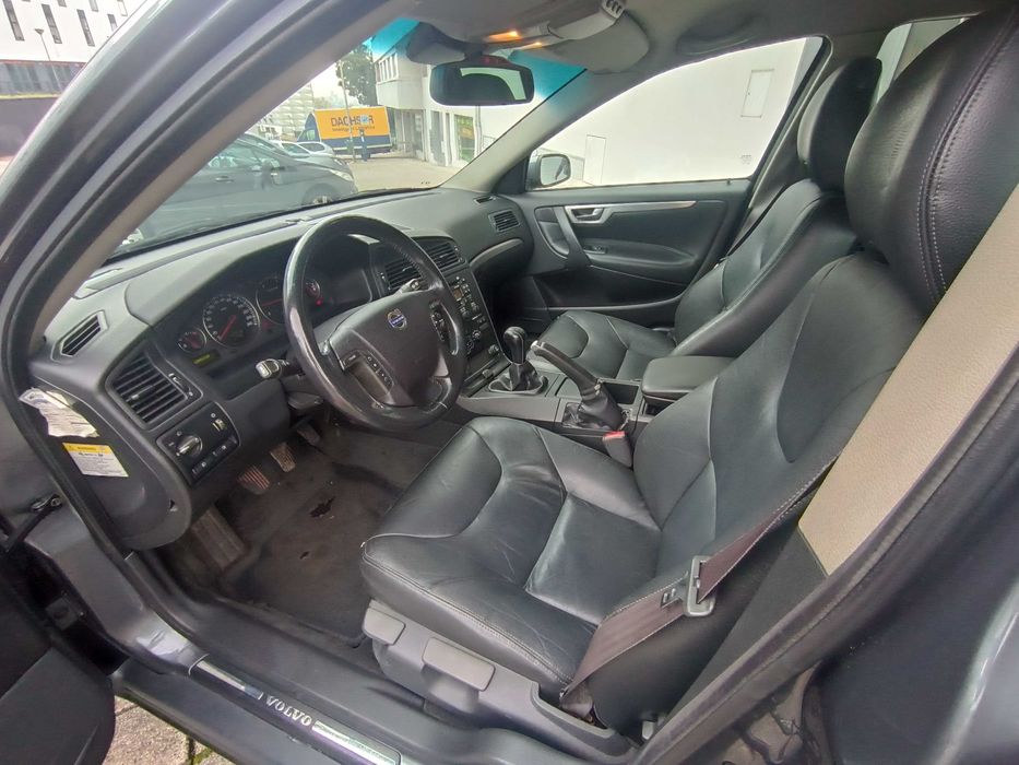 VOLVO V70 2.4 D5 163cv caixa manual Nacional