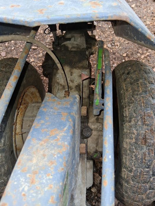 Ceifeira para venda com mudanças