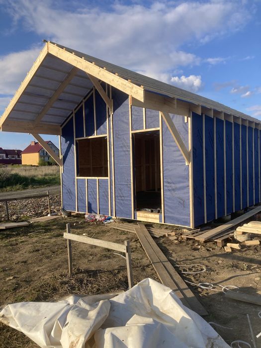 Budowa domów szkieletowych  . Tarasów altany zabudowy z drewna