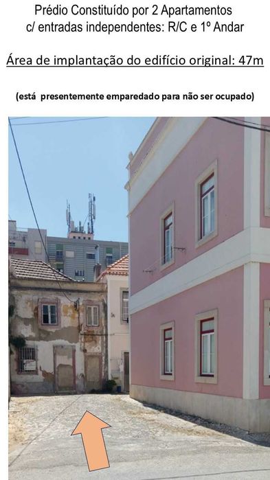 Vende-se  Prédio com 2 Pisos (2 Apartamentos) Centro do Barreiro e da zona Fluvial