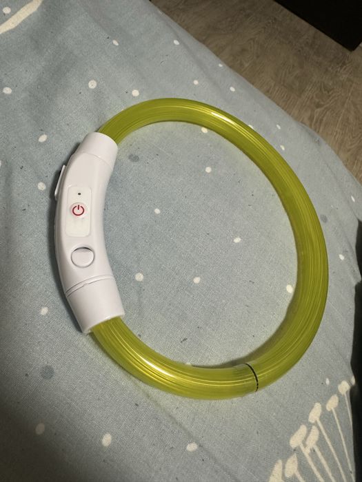 Продам саетящийся ошейник для собак