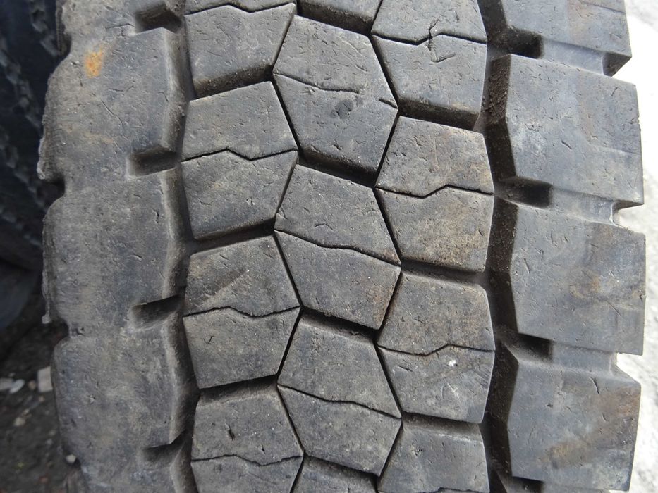 Opona 295/80R22.5 BRIDGESTONE Duravis R-DRIVE 002 ( 750 netto)