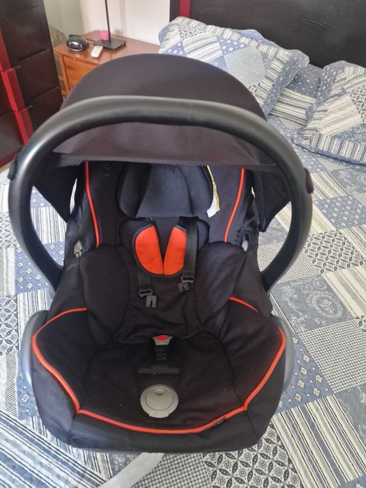 Ovo Maxi cosi + Base isofix