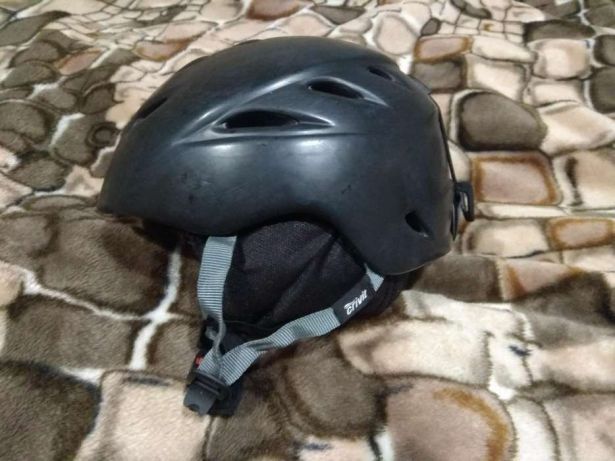 Дитяча каска шолом