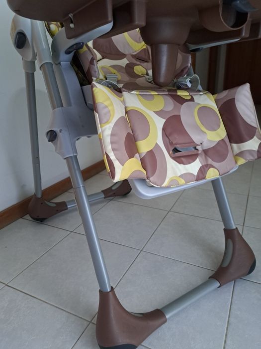 Cadeira  papa chicco em bom estado de uso