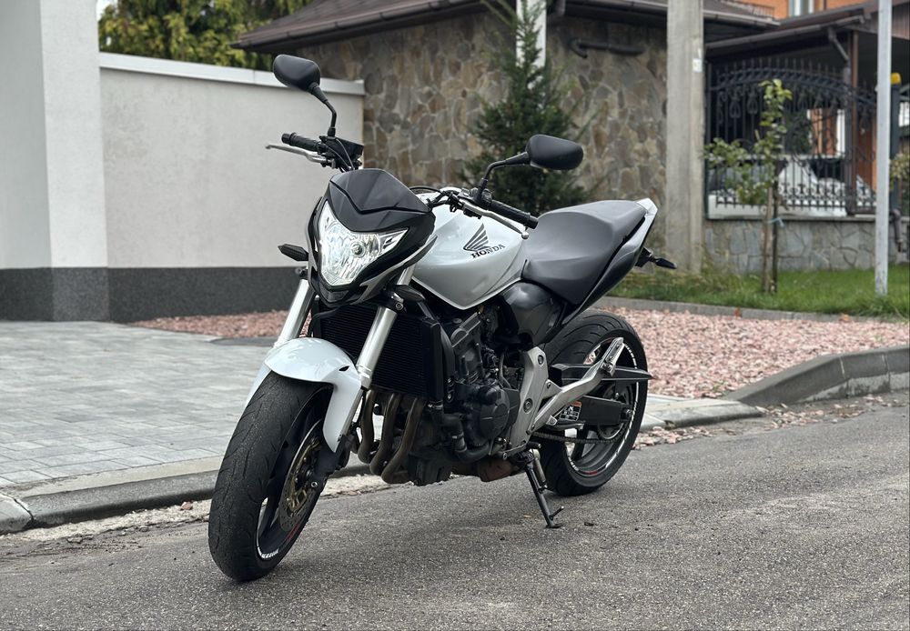Продам Honda CB600F Hornet 2011