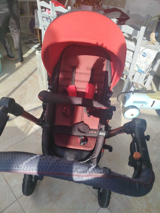 Carrinho de Bebé em optimo estado.
