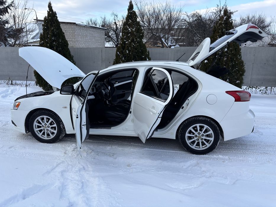Mitsubishi Lanсеr 2011,1.8, механика, в отличнейшем состоянии!