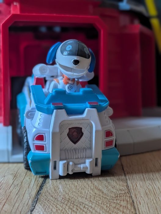 Duża baza PSI PATROL Kosmo Pieski. Unikatowe figurki