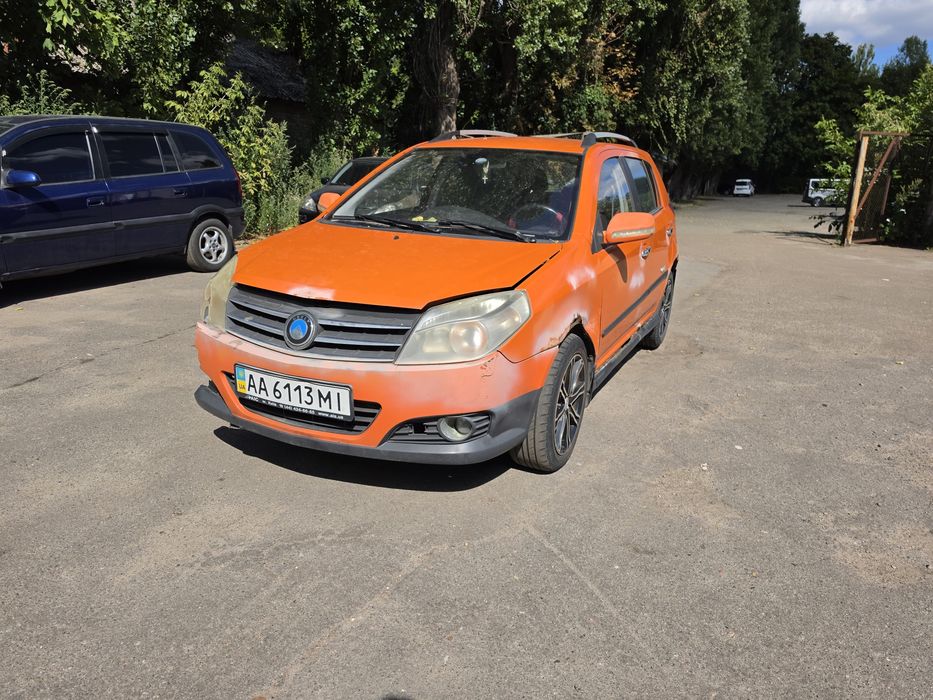 Geely MK Cross 2012