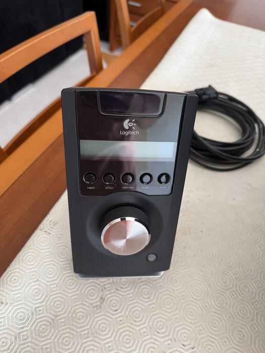 Amplificador Logitech Z5500