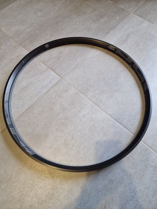 Obręcz E13  E*thirteen LG1 29"   28 otworów