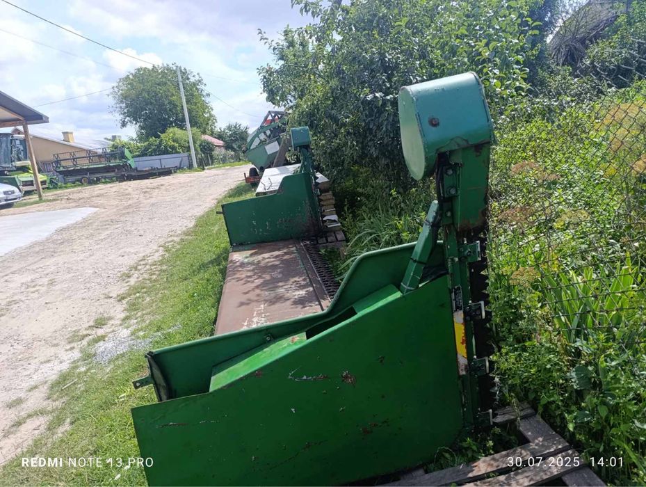 Продам ріпакові столи  на комбайни John Deere  Жатки 3,65 4.2 4,8