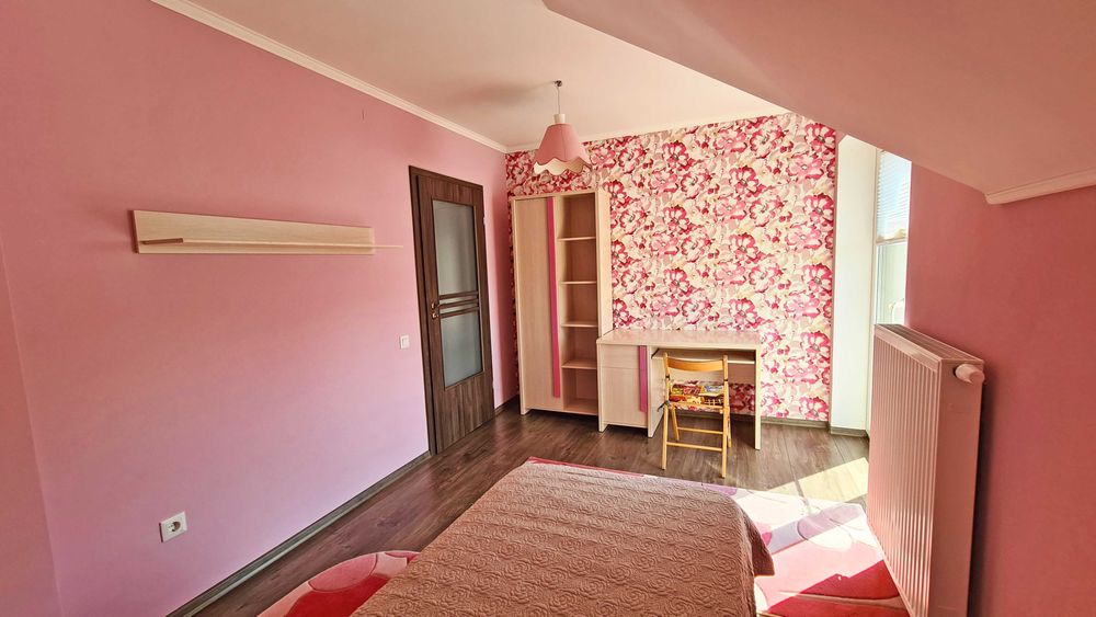 Будинок в с. Погреби  з газом і генератором з сучасним ремонтом