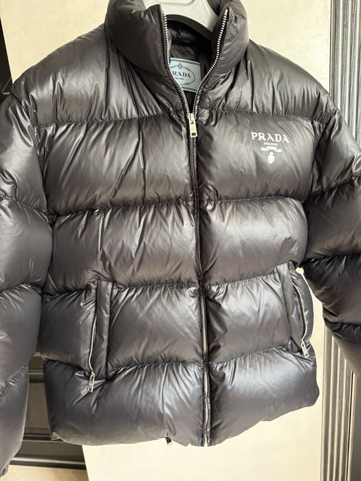 Пуховик Prada оригінал