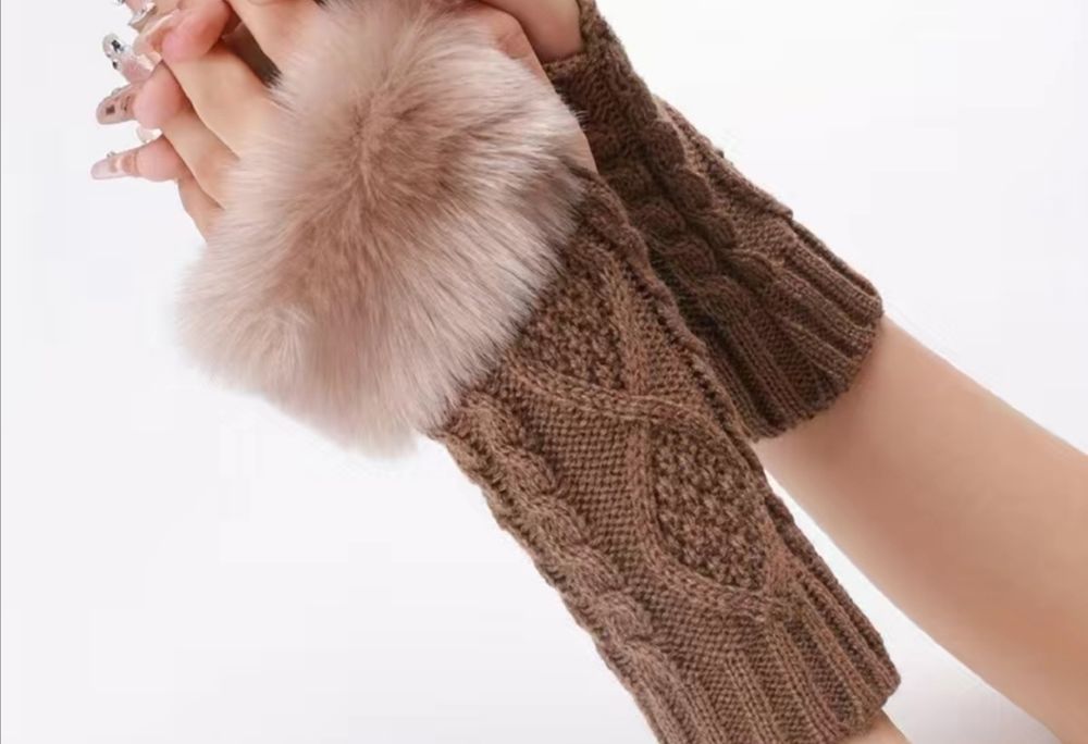 Brązowe rękawiczki bez palców