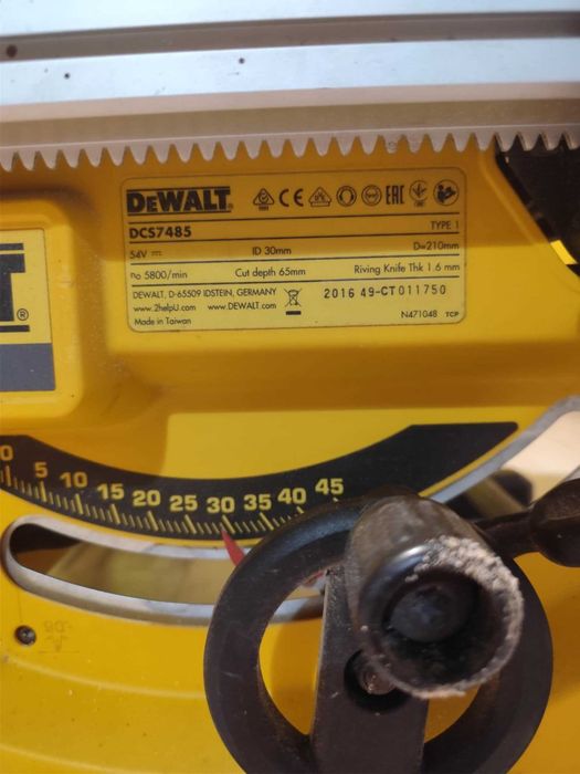 pilarka piła tarczowa stołowa  dewalt dcs7485 akumulatorowa 54V