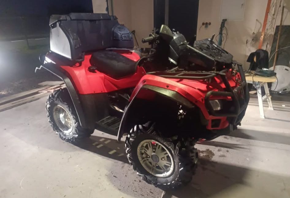 CAN-AM Outlander XT 800