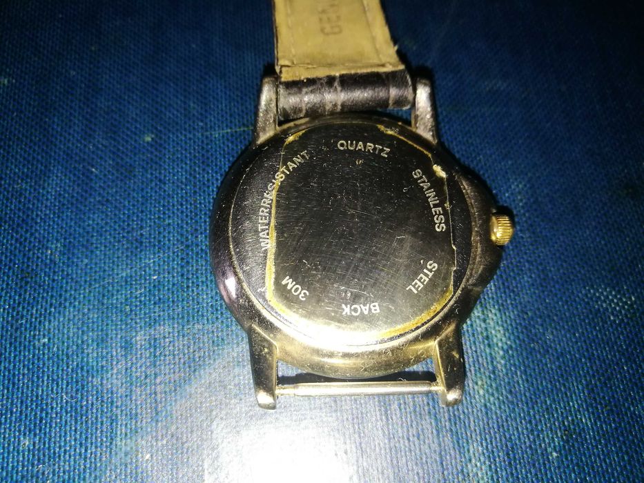 Relógio Eletta 30m quartz (para colecionador)