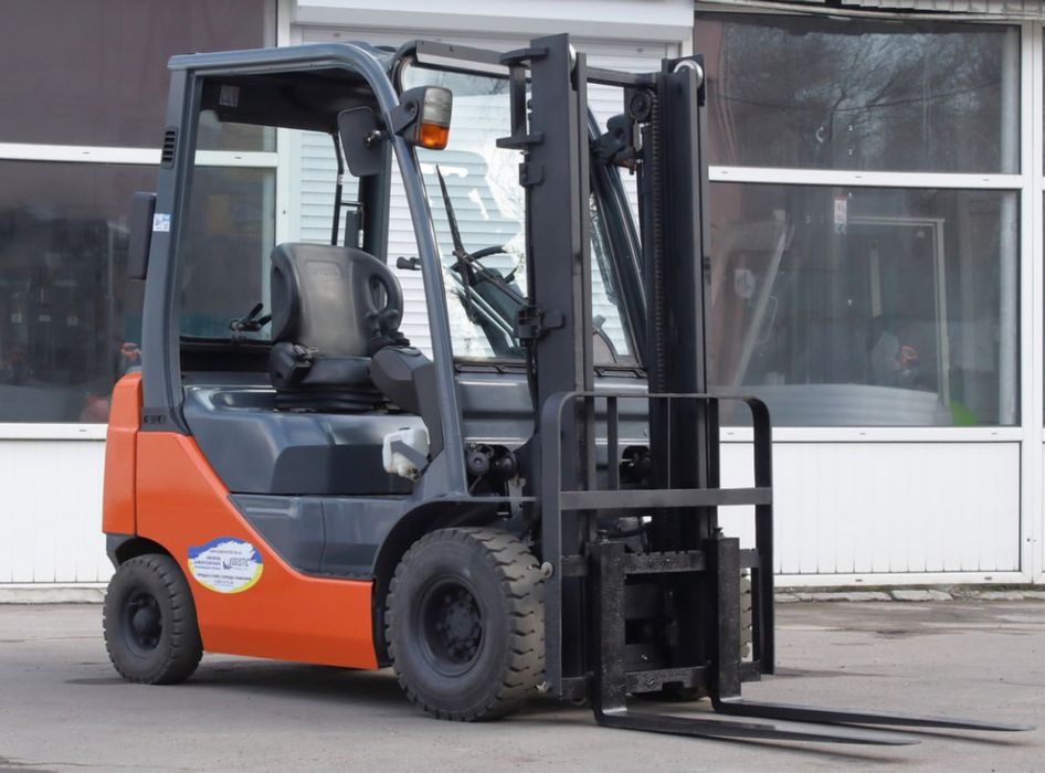 б/у Навантажувач, кара, погрузчик Toyota 1,5т