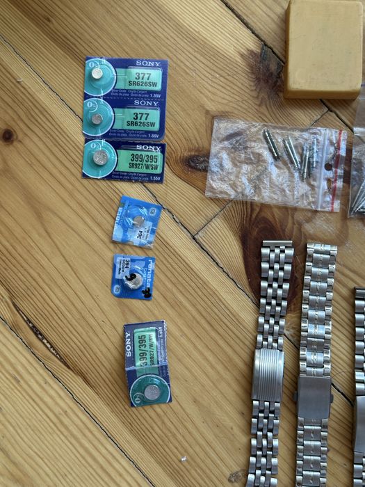 Все для годинників браслети шпильки батарейки. Браслети для амфібії