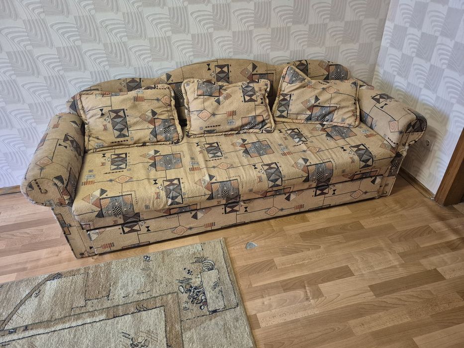 Диван Безкоштовно тільки самовивіз
