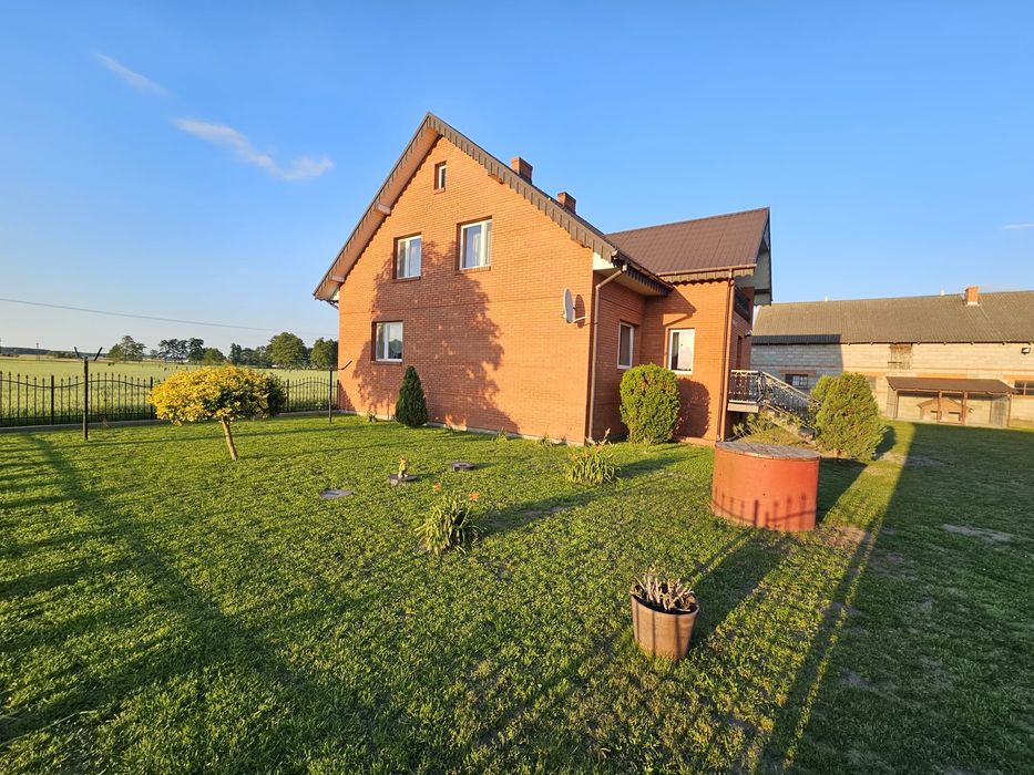 Gospodarstwo Rolne- dom, budynki gospodarcze