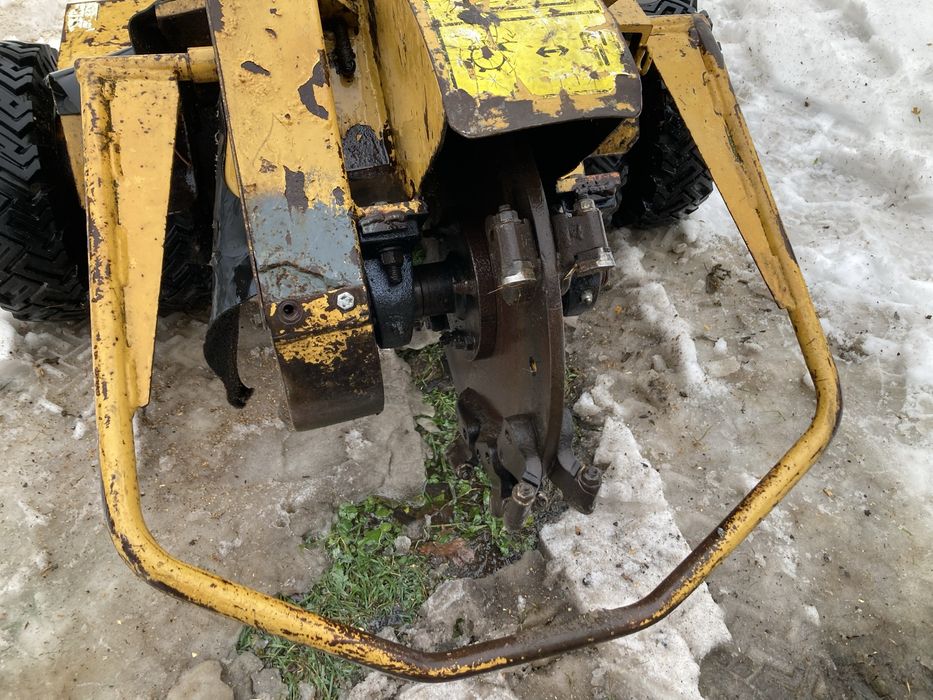 Sprzedam frezarkę do pni Vermeer SC252