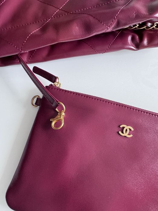 Przepiekna burgundowa torebka Chanel 22 hobo